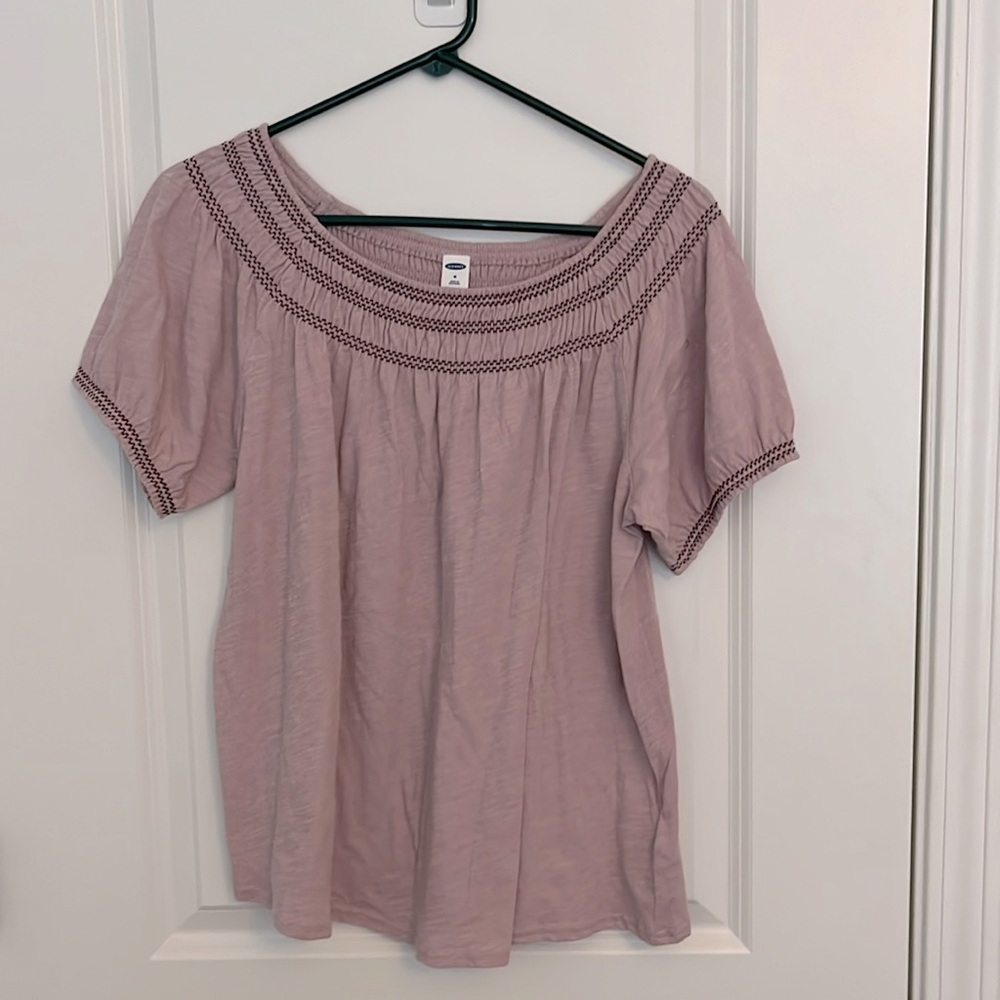 Old Navy lavender scoop neck tee